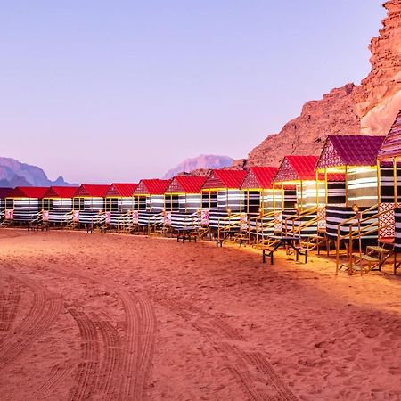 Rainbow Camp Hotel Wadi Rum Exterior photo