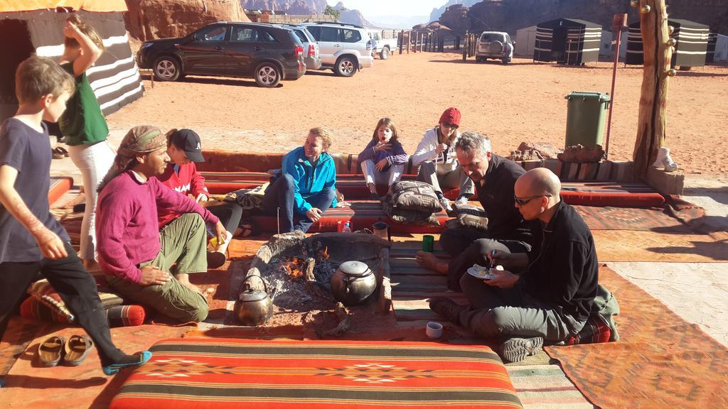Rainbow Camp Hotel Wadi Rum Exterior photo