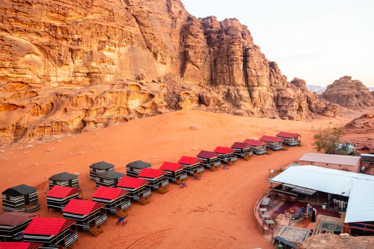 Rainbow Camp Hotel Wadi Rum Exterior photo